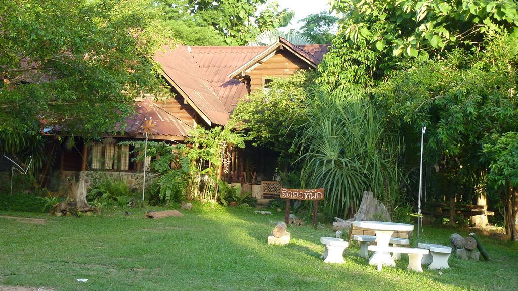 Baandin Chiewlarn Hotell Ban Tha Khun Rum bild
