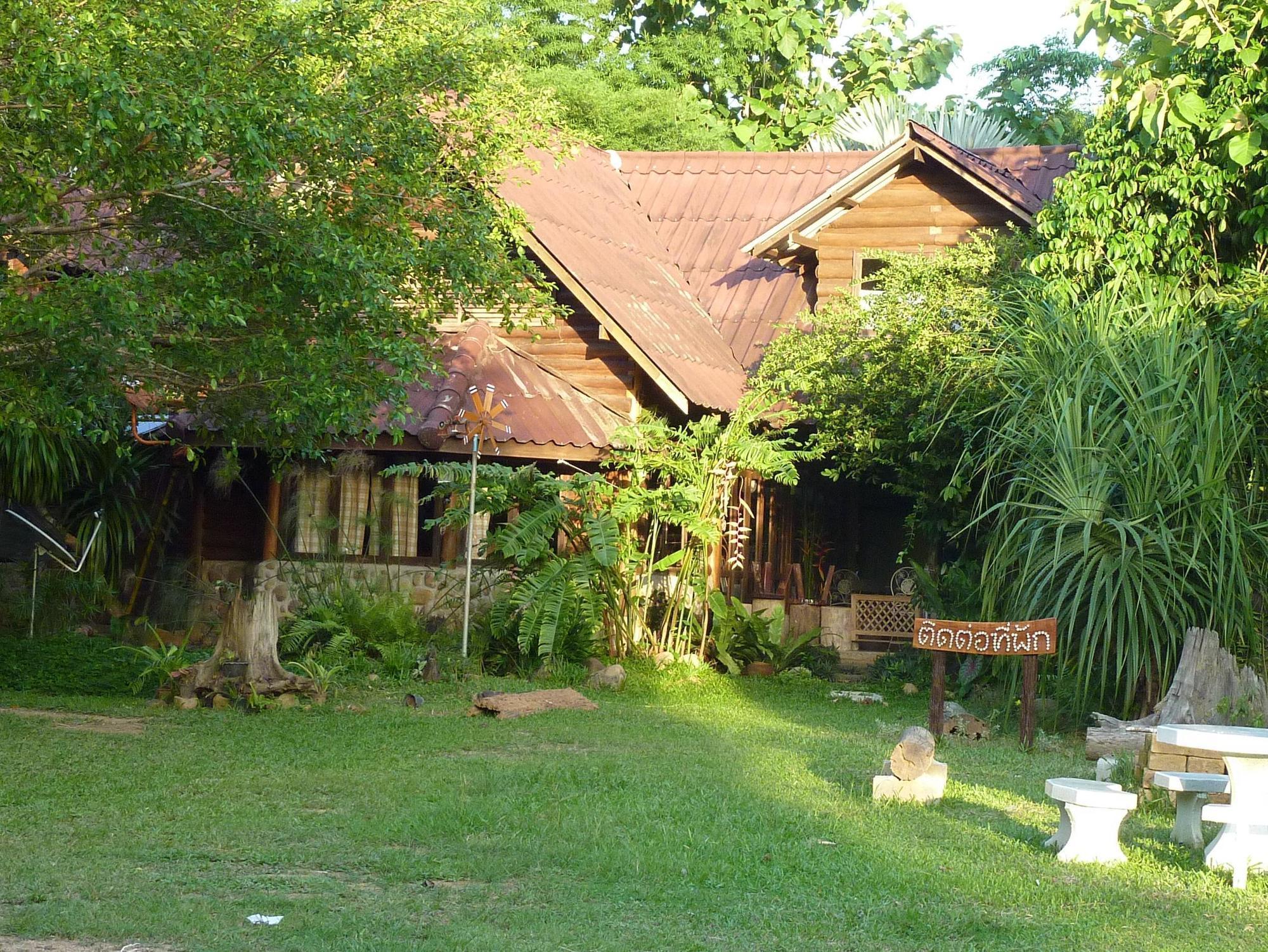 Baandin Chiewlarn Hotell Ban Tha Khun Exteriör bild